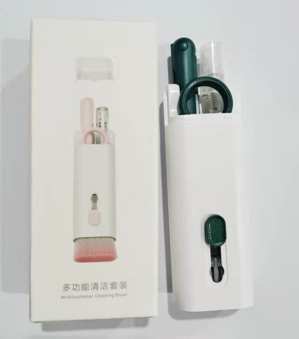 Compact Multifunctional Tech Cleaning Kit